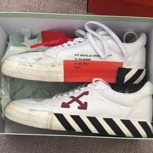 Off-White White and Black Striped Sneakers with Red Detail